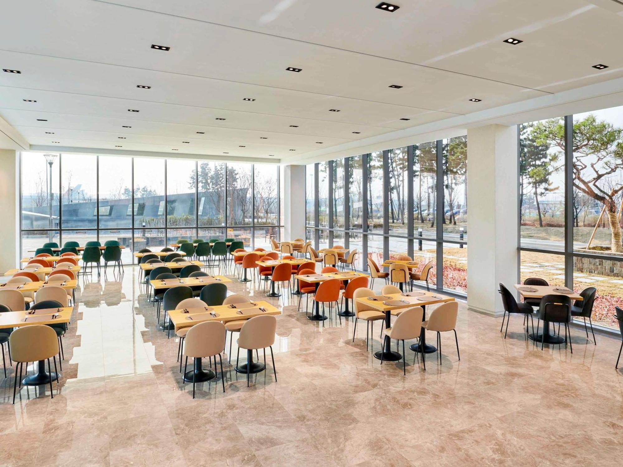 Ibis Styles Ambassador Incheon Airport T2 Hotel Exterior foto